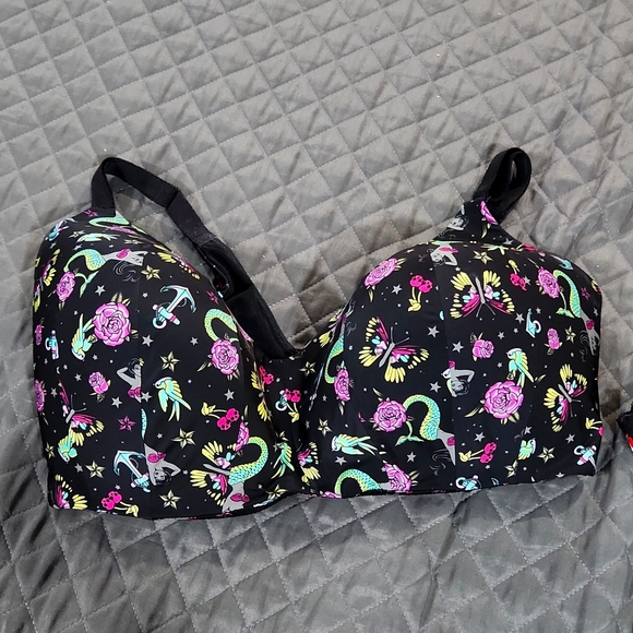 Torrid Wire-free Bra 🧜‍♀️⚓️ - Picture 1 of 8